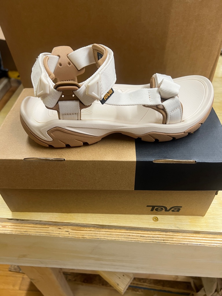 Nwt Teva W’s Terra Universal Sandal- Cream